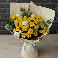 Букет цветов из:  Розы в Орджоникидзевском