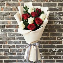 Букет цветов из:  Розы в Орджоникидзевском