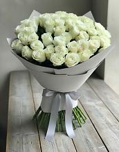 Букет 35 Белых роз в Орджоникидзевском