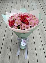 Букет цветов из:  Альстромерии в Орджоникидзевском