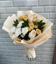 Букет цветов из:  Розы и Хризантемы в Орджоникидзевском