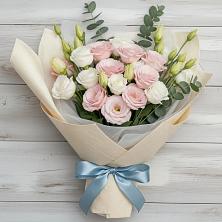 Букет цветов из:  Лизиантусы в Орджоникидзевском