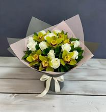 Букет цветов из:  Орхидеи и Розы в Орджоникидзевском