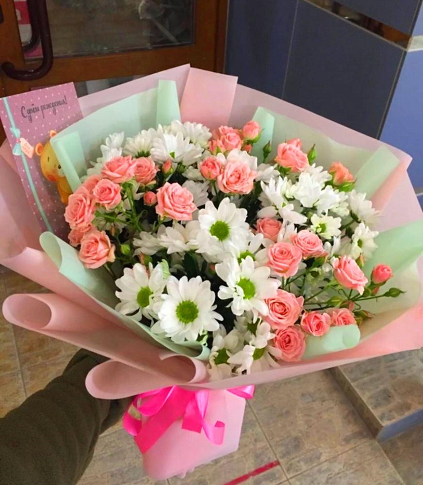 Букет цветов из: Розы и Хризантемы в Орджоникидзевском