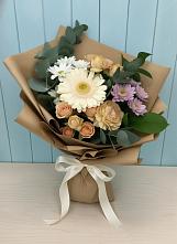 Букет цветов из:  Герберы и Хризантемы в Орджоникидзевском