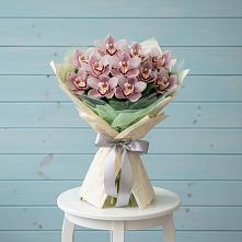 Букет цветов из:  Орхидеи и Розы в Орджоникидзевском
