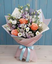 Букет цветов из:  Лизиантусы, Розы, Альстромерии и Гипсофила в Орджоникидзевском