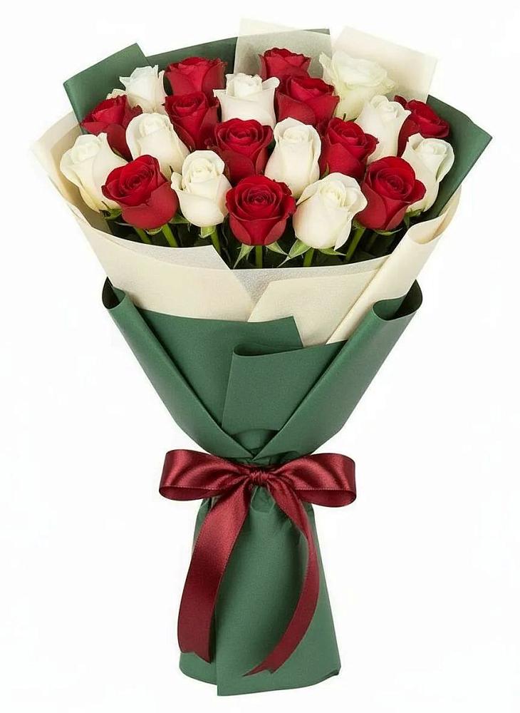 Букет Микс из красных и белых роз в Орджоникидзевском
