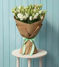 Букет цветов из:  Лизиантусы в Орджоникидзевском