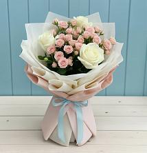 Букет цветов из:  Розы в Орджоникидзевском