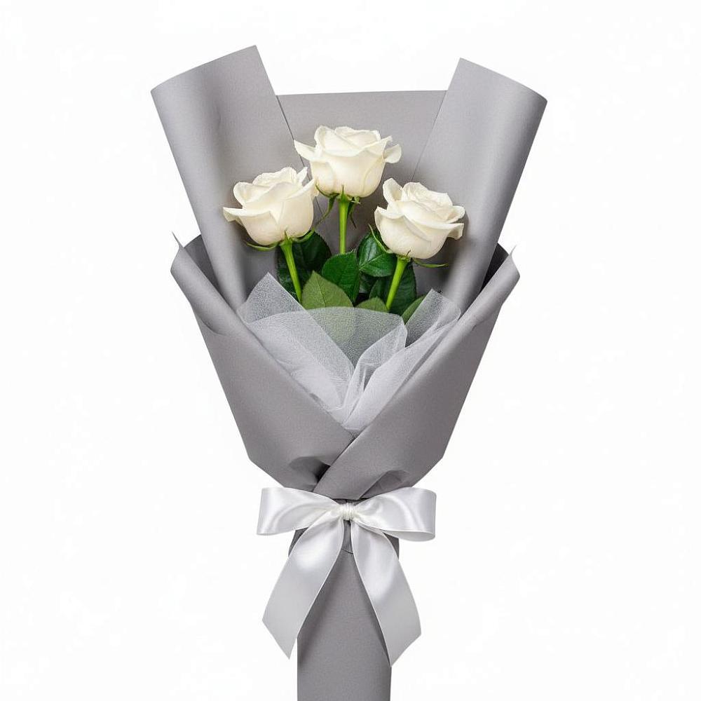 Букет 3 белые розы в Орджоникидзевском