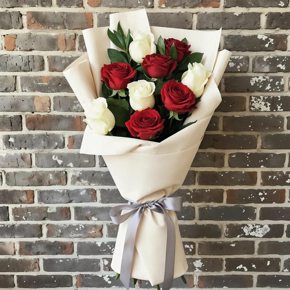 Букет цветов из: Розы в Орджоникидзевском