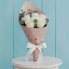Букет цветов из:  Розы в Орджоникидзевском