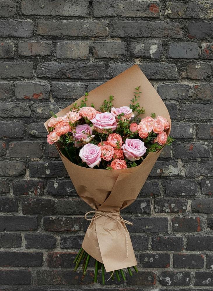 Букет цветов из: Розы в Орджоникидзевском