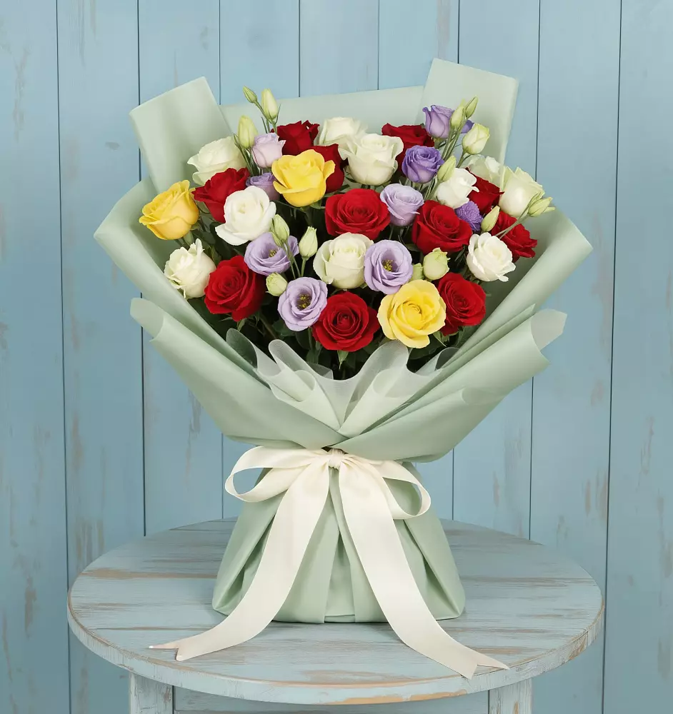 Букет цветов из: Розы в Орджоникидзевском