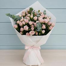 Букет цветов из:  Розы в Орджоникидзевском