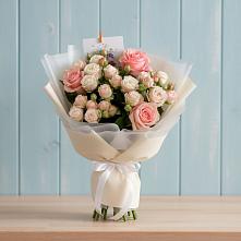 Букет цветов из:  Розы в Орджоникидзевском