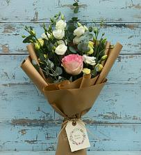 Букет цветов из:  Розы и Лизиантусы в Орджоникидзевском