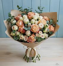 Букет цветов из:  Альстромерии и Розы в Орджоникидзевском