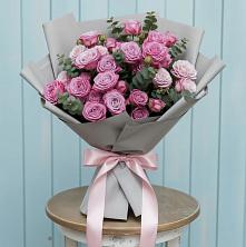 Букет цветов из:  Розы в Орджоникидзевском